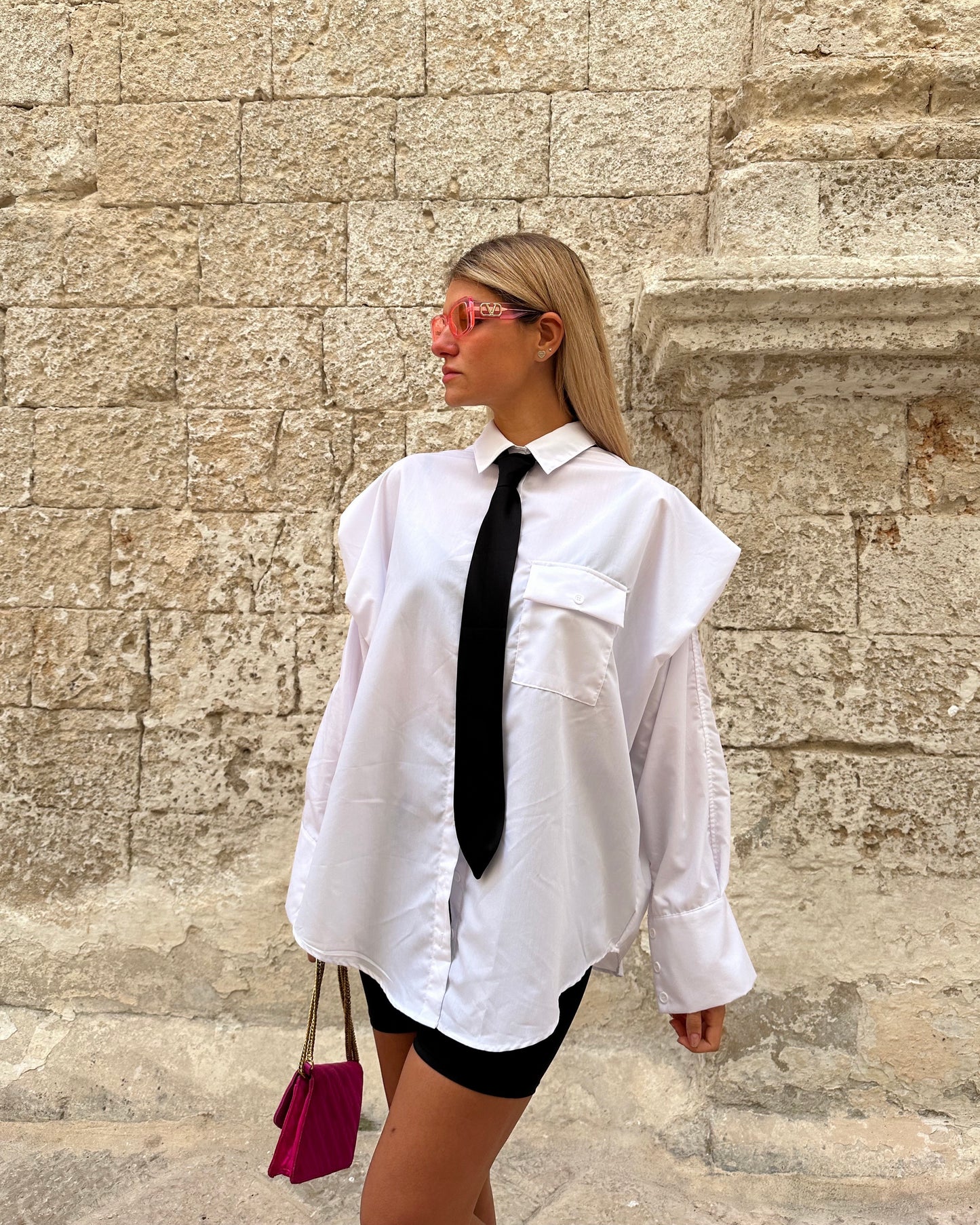 CAMICIA CON CRAVATTA